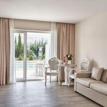 Kairaba Sandy Villas 5*
